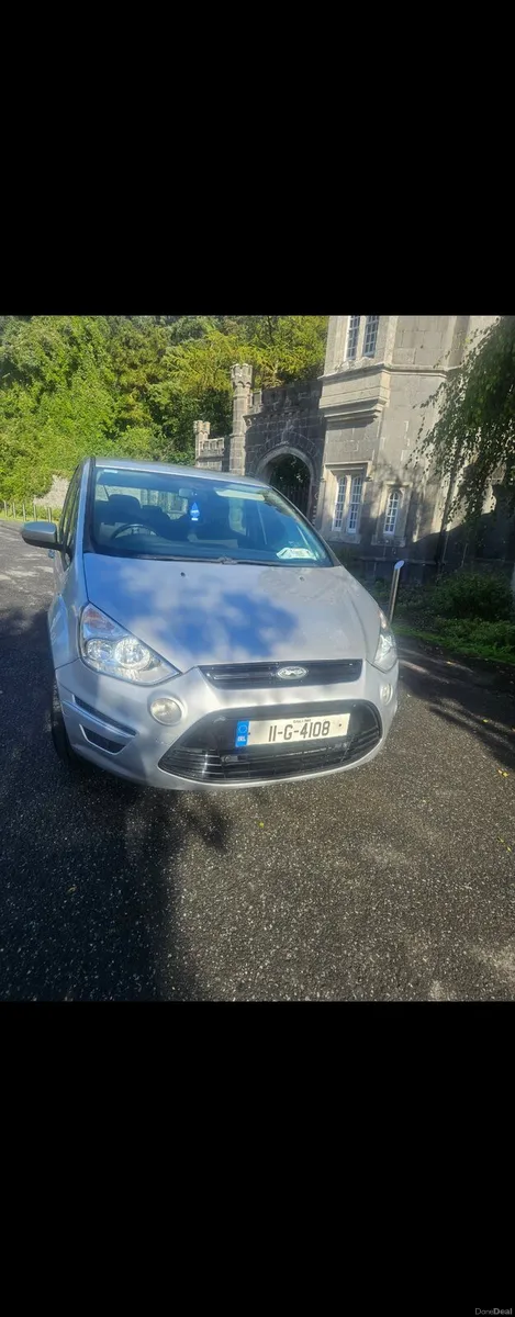 2011 Ford S-Max Zetec 2.0 TDCi 140PS  7 Seater - Image 2