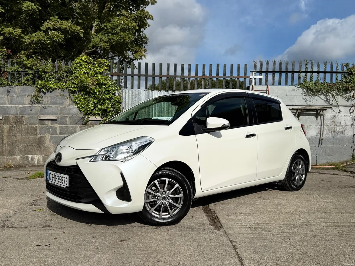 2017 TOYOTA VITZ. LOW MILEAGE. 2 YEAR NCT. AUTO - Image 3