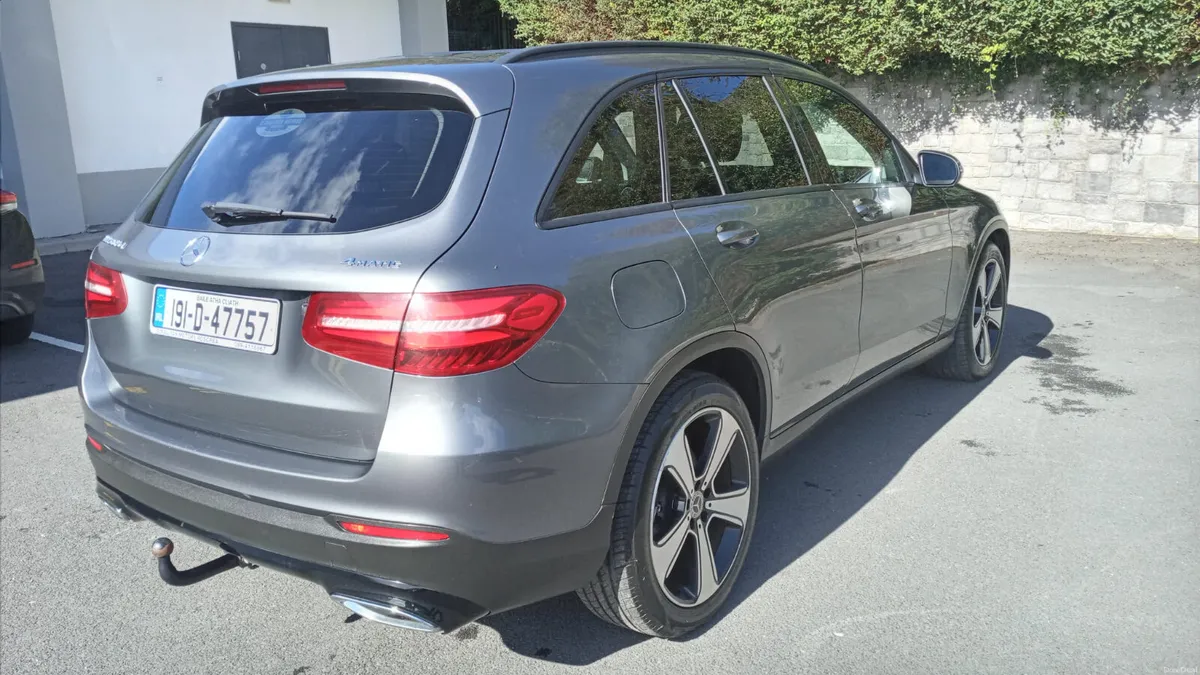 MERCEDES GLC CLASS 220D / 2019 / 2.1 DIESEL / AUTO - Image 6