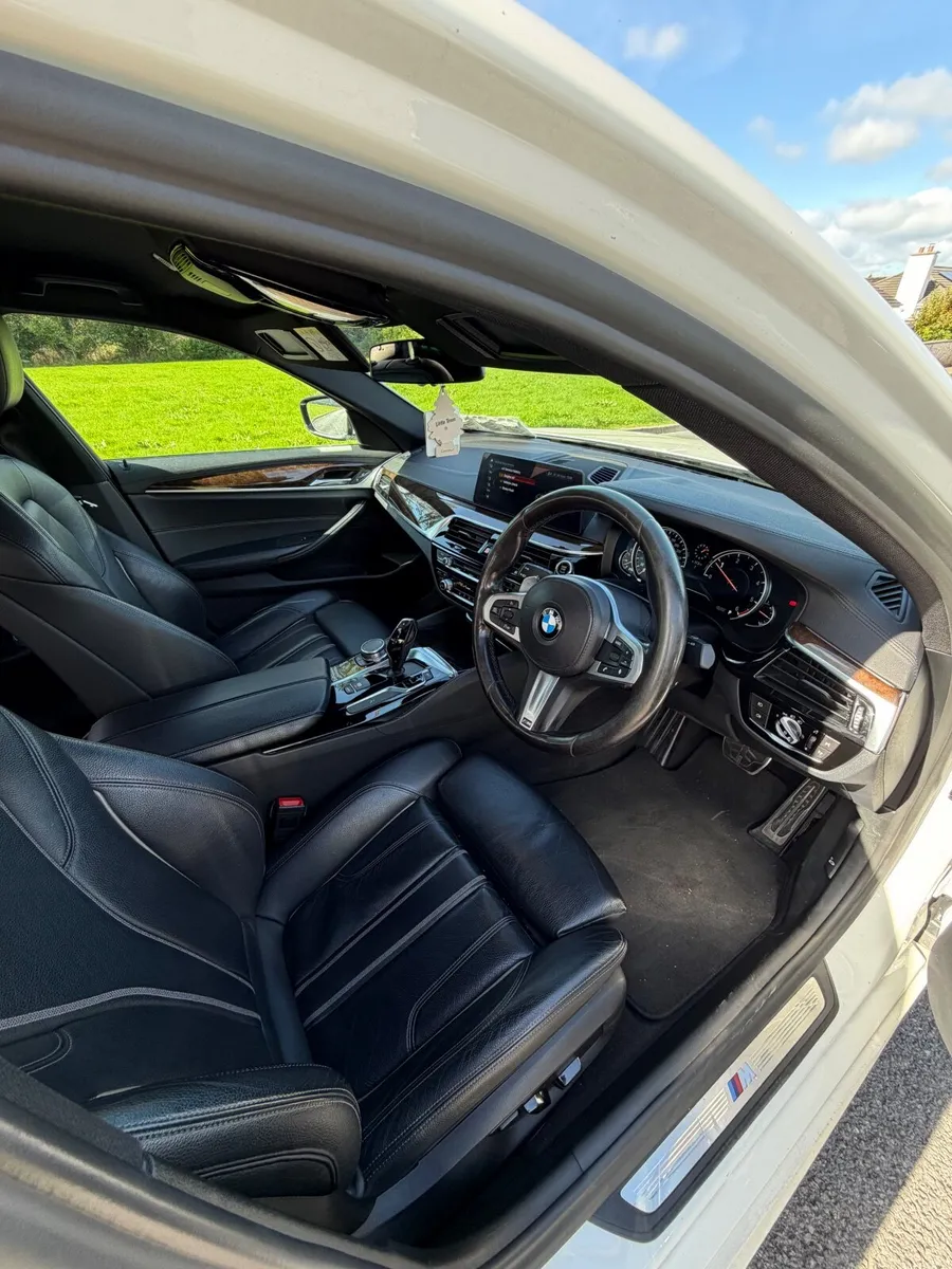 BMW 5-Series 2017 M-Sport - Image 5