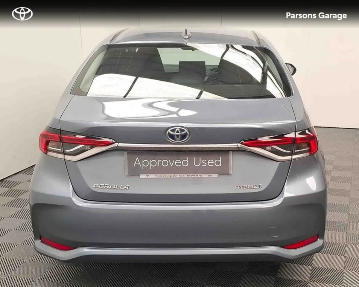 Toyota Corolla COROLLA LUNA SALOON - Image 4