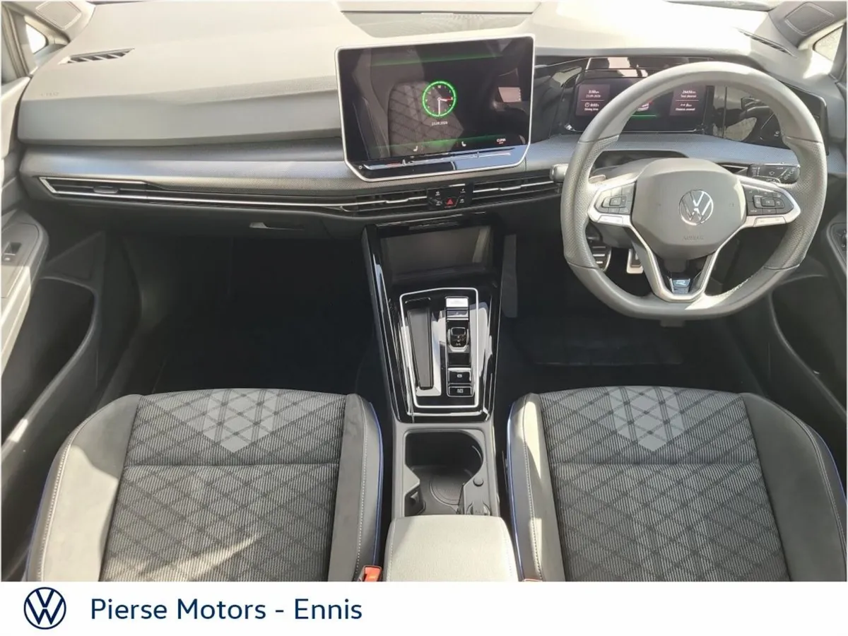 Volkswagen Golf R-LINE 1.5 TSI MHEV 116HP - Image 4