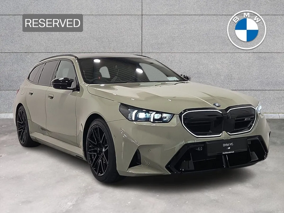 BMW M5 Touring - Image 1
