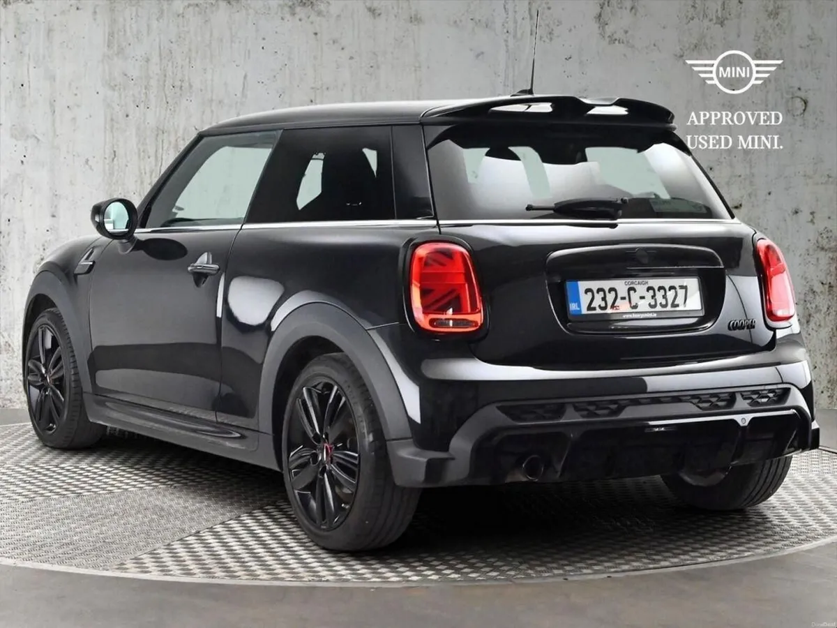 Mini Cooper 3-Door Cooper Sport - Image 2