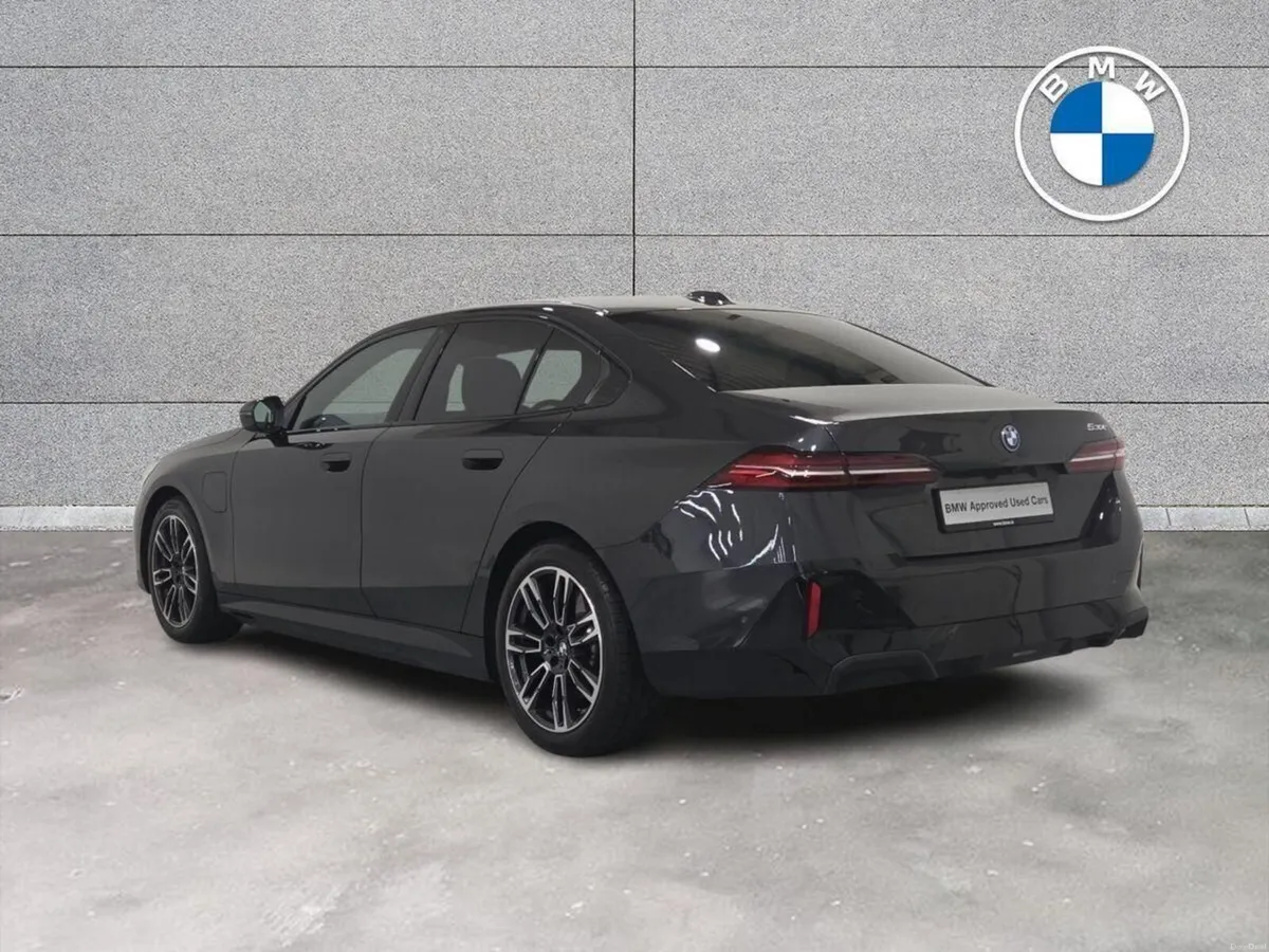 BMW 5-Series 530e M Sport Saloon - Image 2