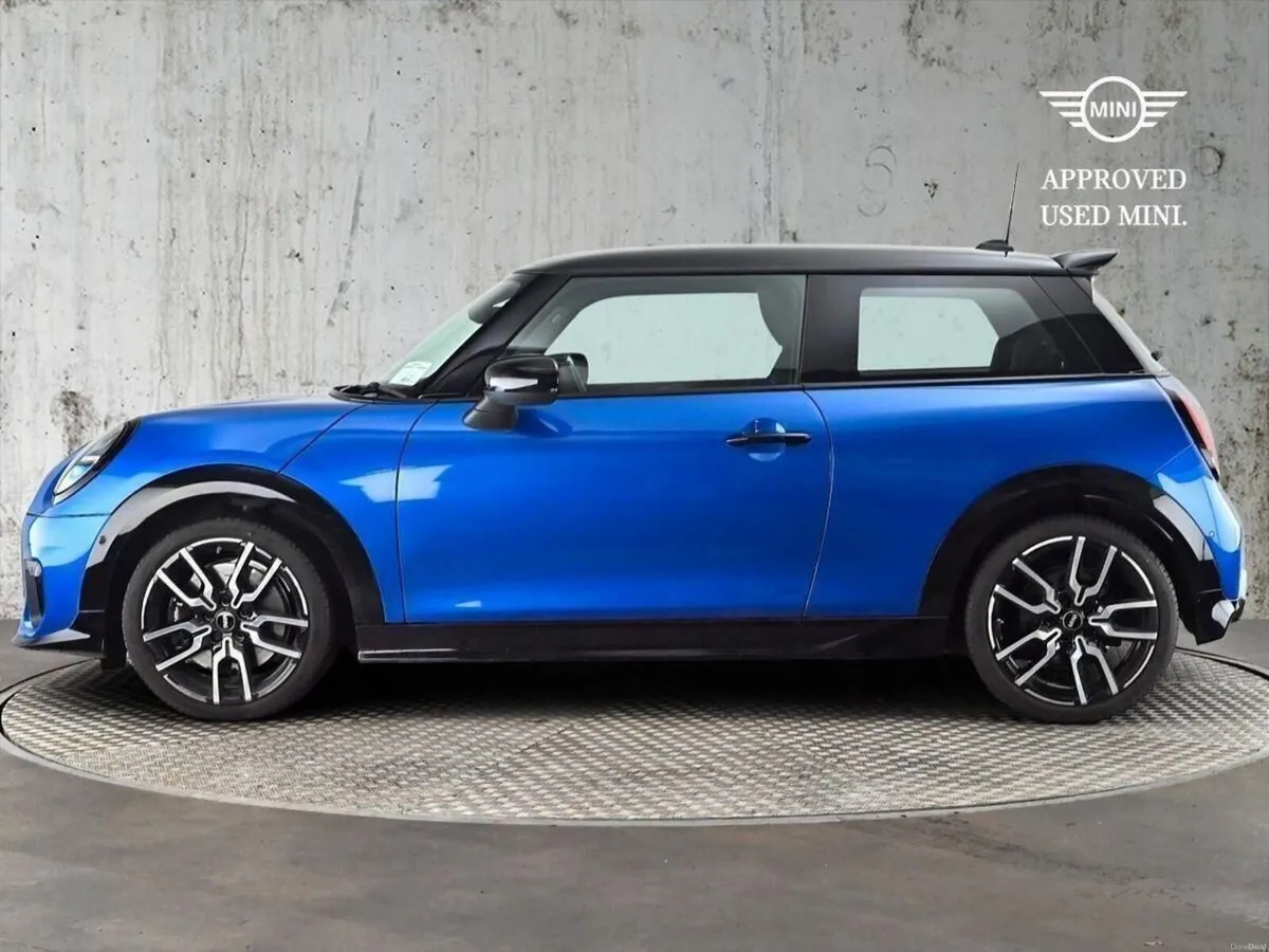 Mini Cooper Cooper C 3 Door - Image 3
