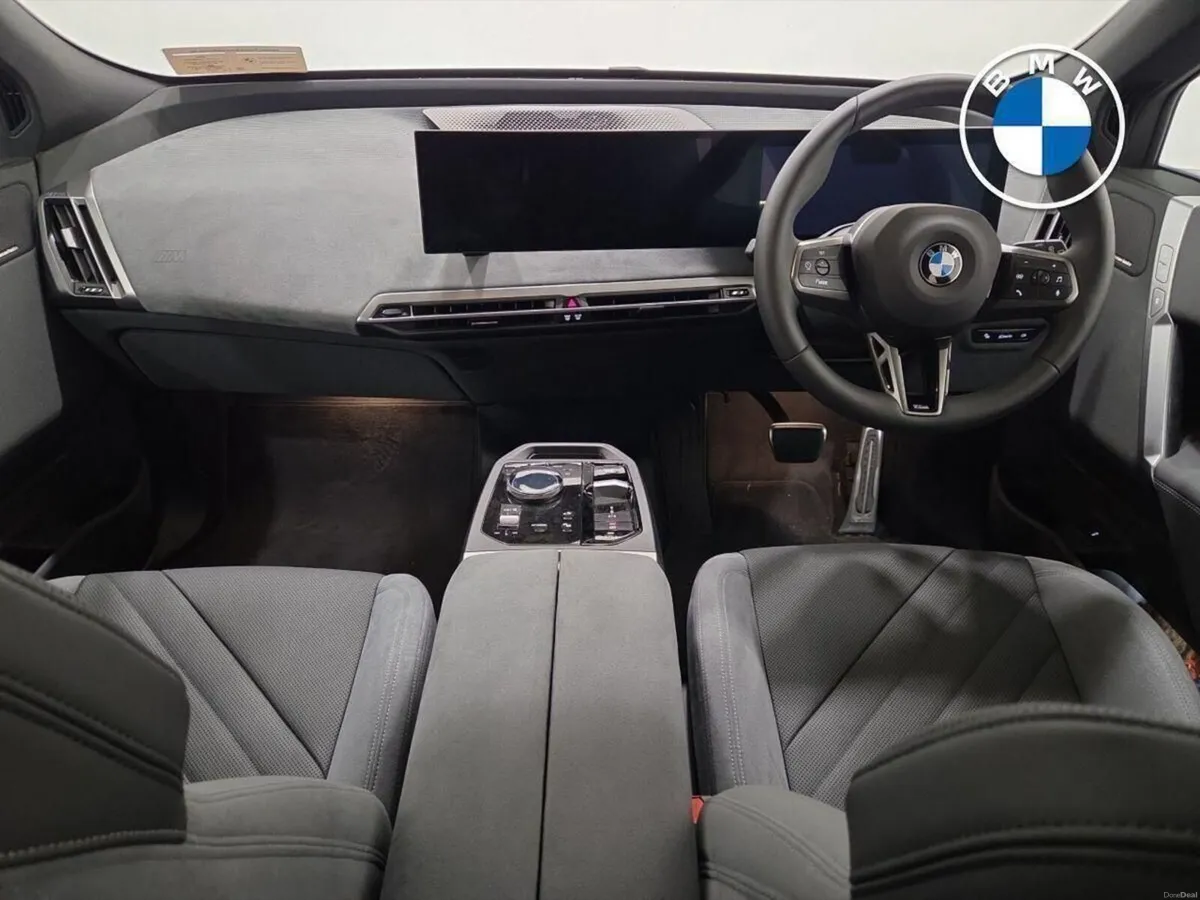 BMW iX xDrive45 M Sport - Image 4