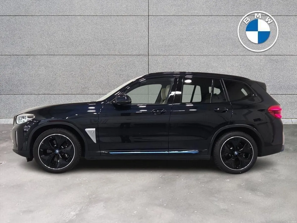 BMW iX3 Premier Edition Pro - Image 3