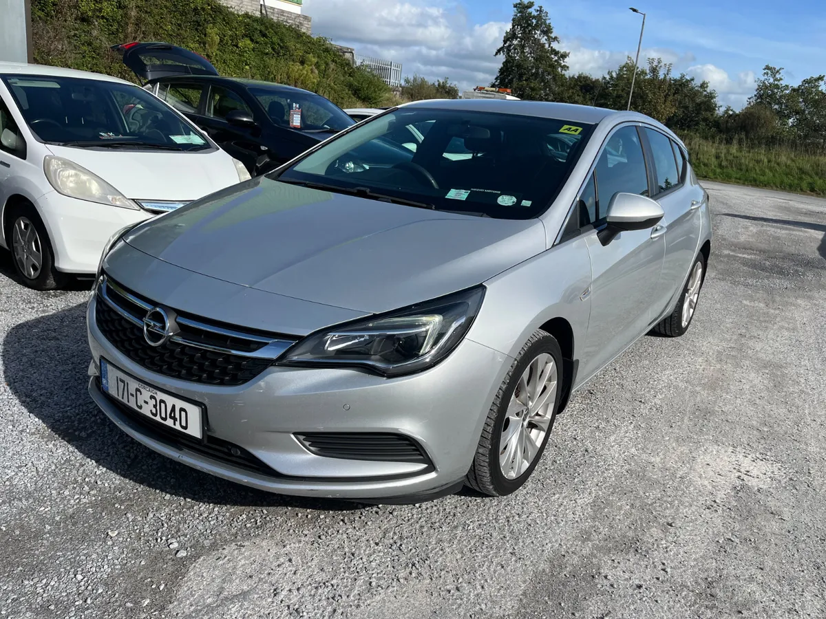 Opel Astra 2017 - Image 2