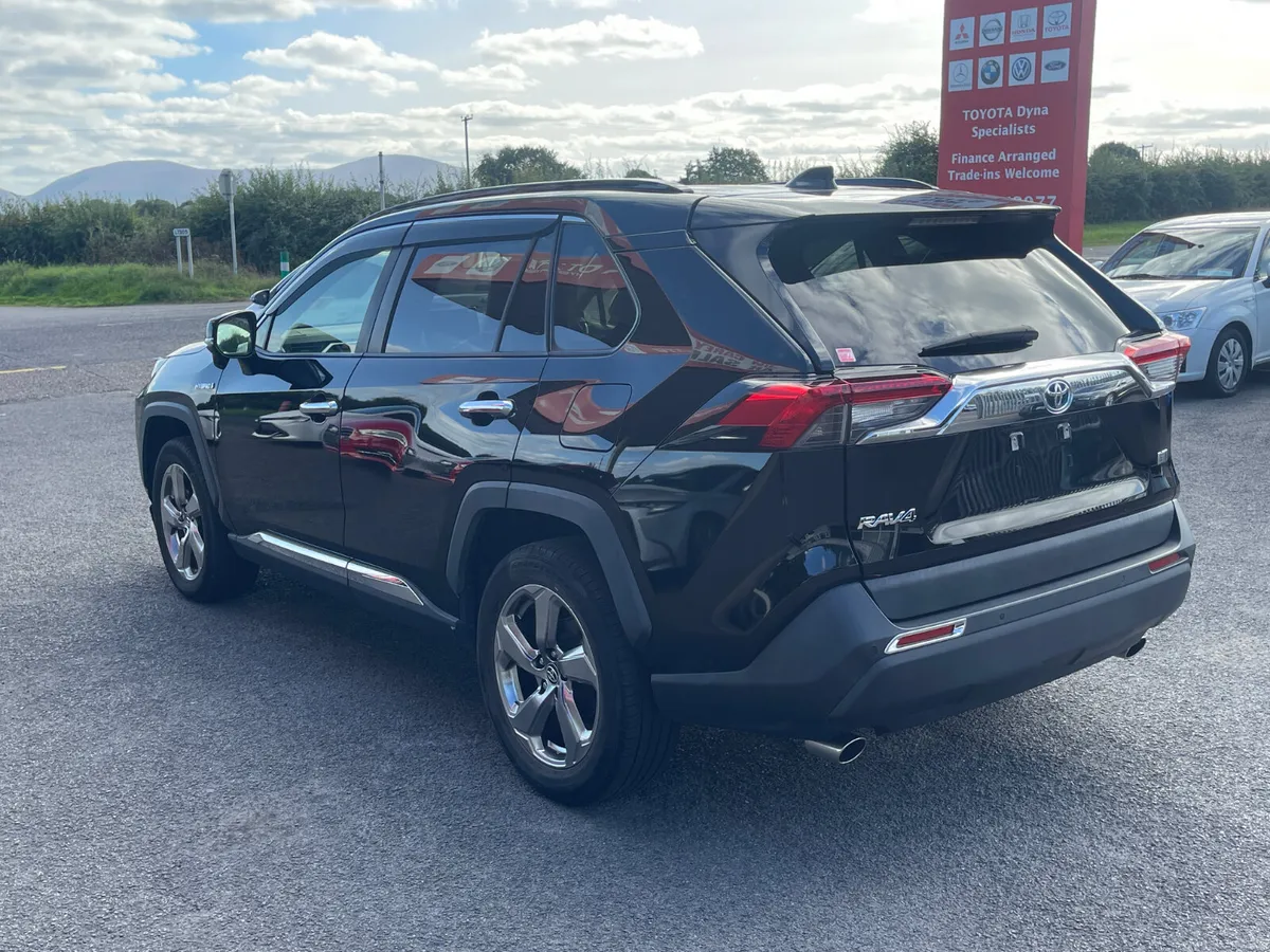 2019-2 Toyota Rav 4 - Image 5