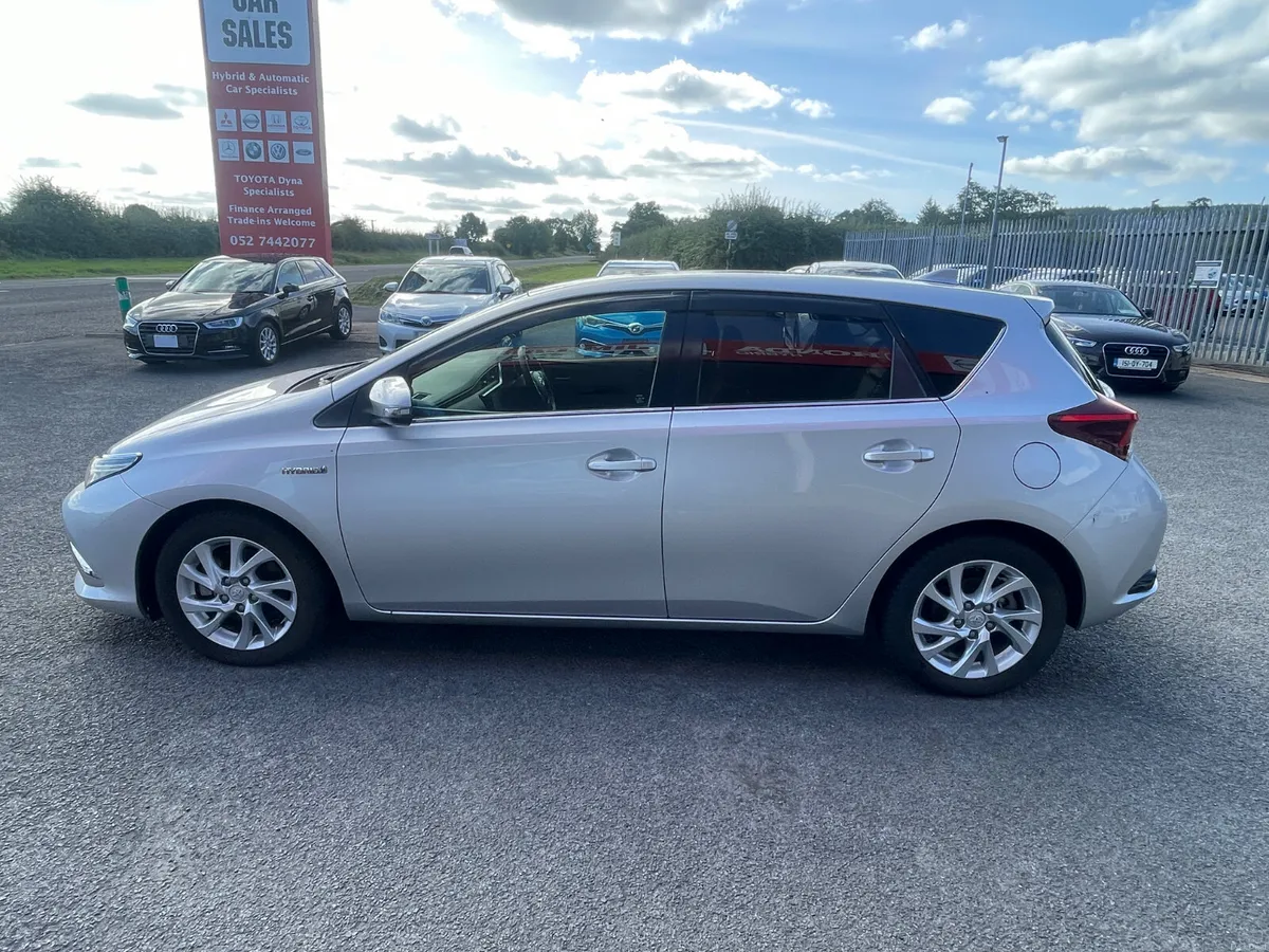 2018-1 Toyota Auris - Image 4