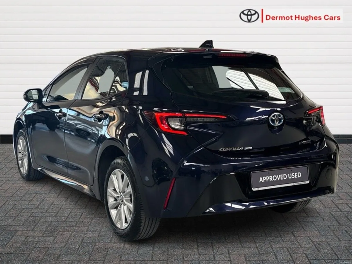 Toyota Corolla HYBRID LUNA H/B AUTO - Image 2