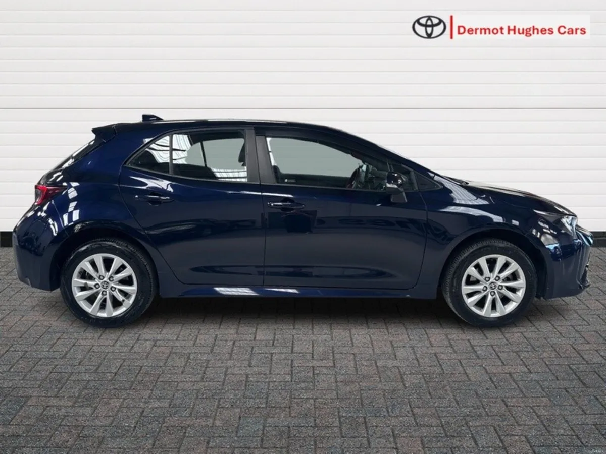 Toyota Corolla HYBRID LUNA H/B AUTO - Image 3
