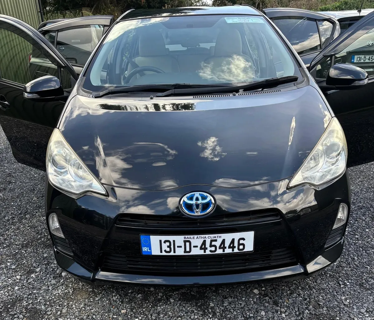 Toyota Aqua 2013 - Image 4