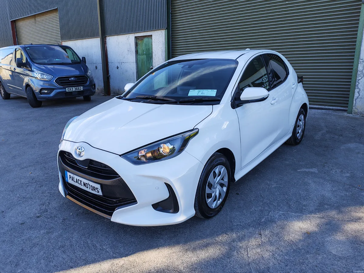 TOYOTA YARIS/202/ AUTO/1.0 PETROL / R. CAMERA - Image 3
