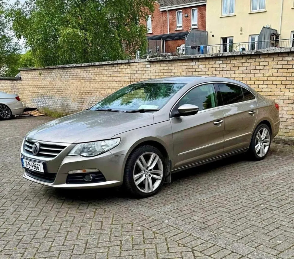 Car - Image 2
