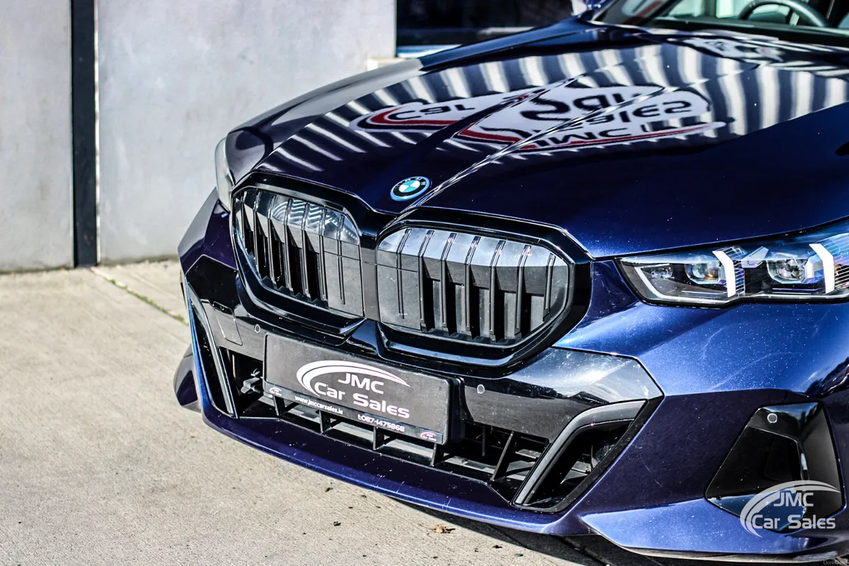 2024 BMW 5 SERIES PRO PACK LCI - Image 2