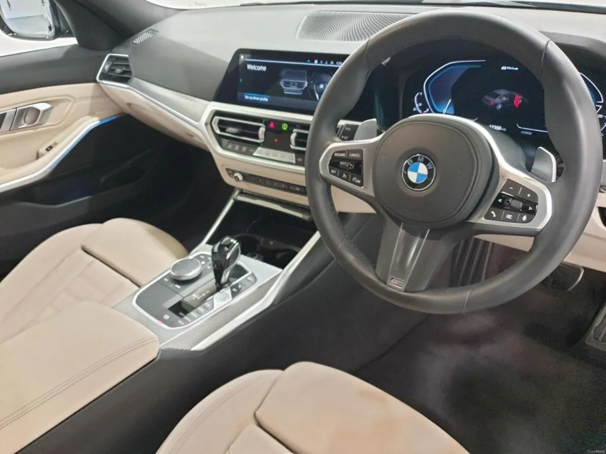 BMW 3-Series 330e M Sport Saloon - Image 6
