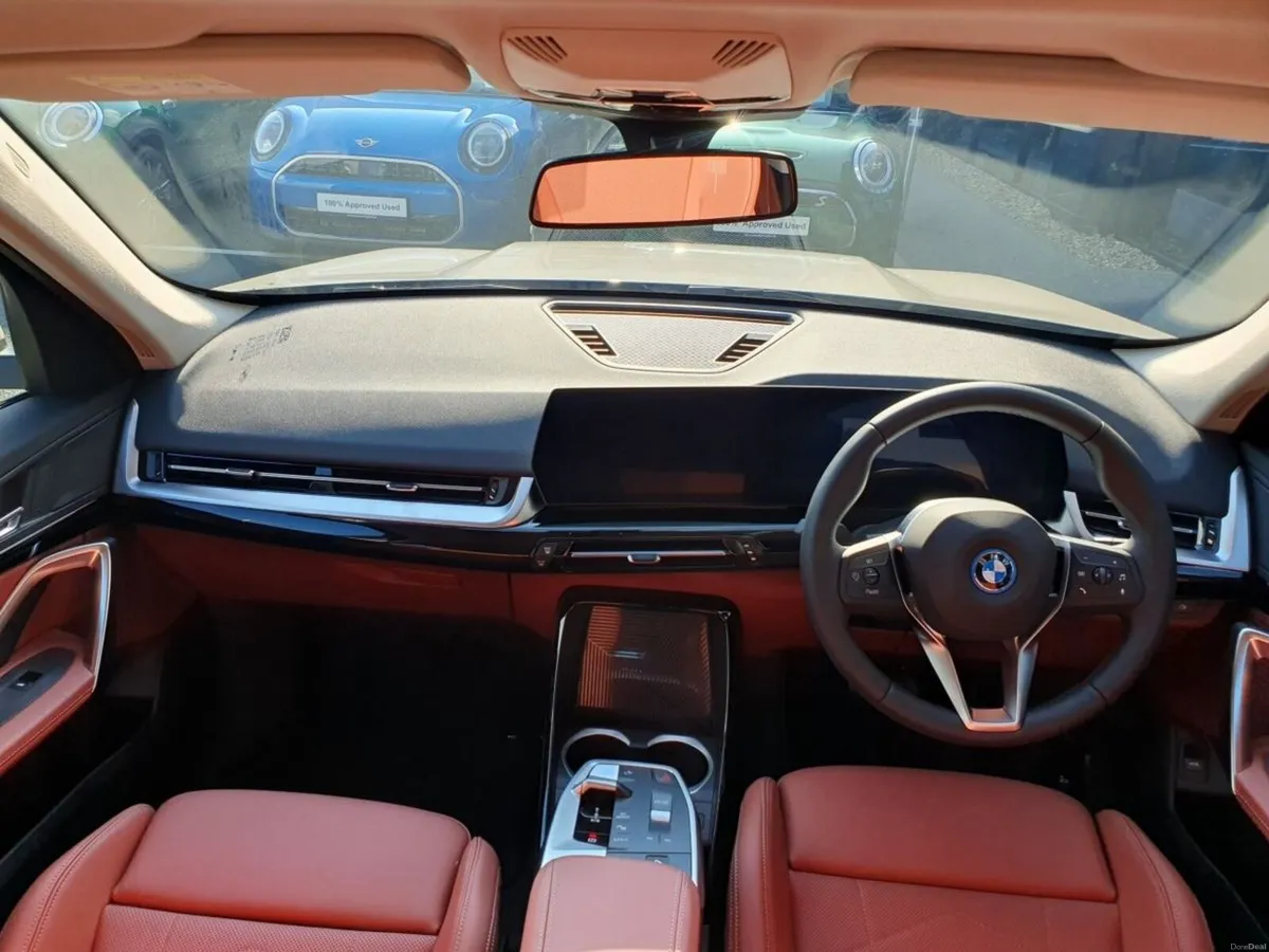 BMW iX1 eDrive20 Sport - Image 4