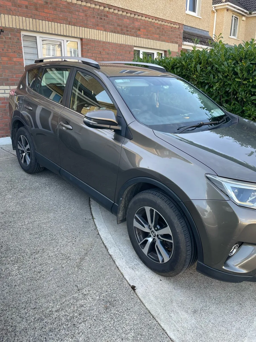 Toyota RAV 4 - Image 2