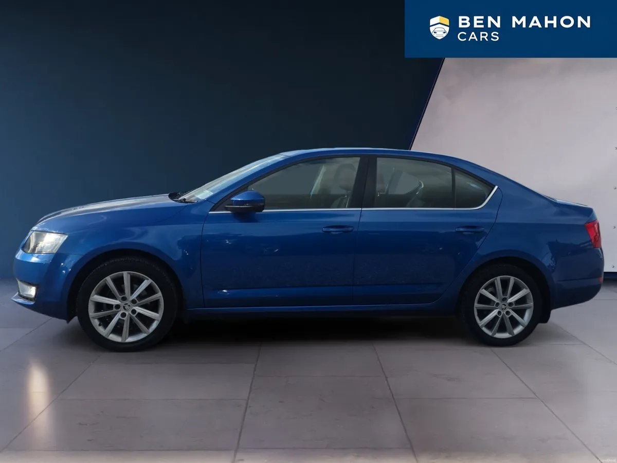 🚙 2016 Škoda Octavia Style 1.2 Petrol 💙 - Image 2