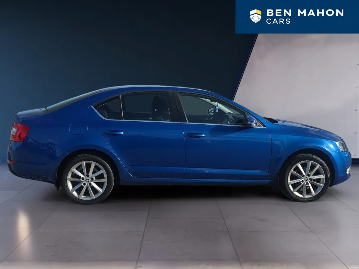 🚙 2016 Škoda Octavia Style 1.2 Petrol 💙 - Image 6