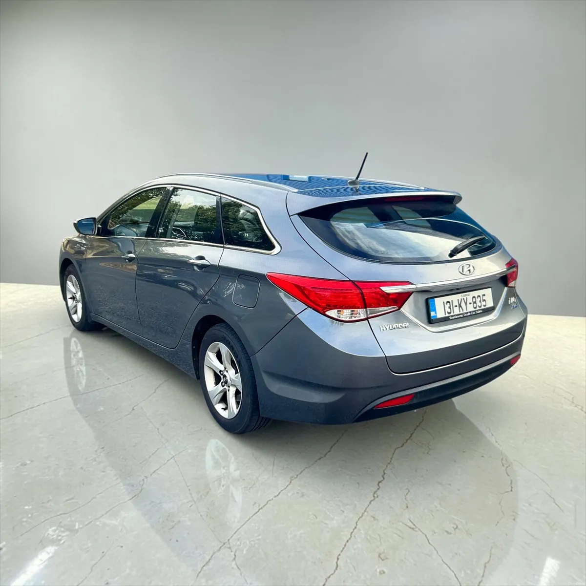 2013 Hyundai i40 Executive 1.7 Diesel - Image 2