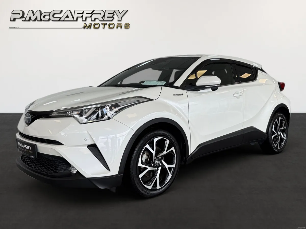 2017 Toyota C-HR Luna Sport Leather Reversing Came - Image 1