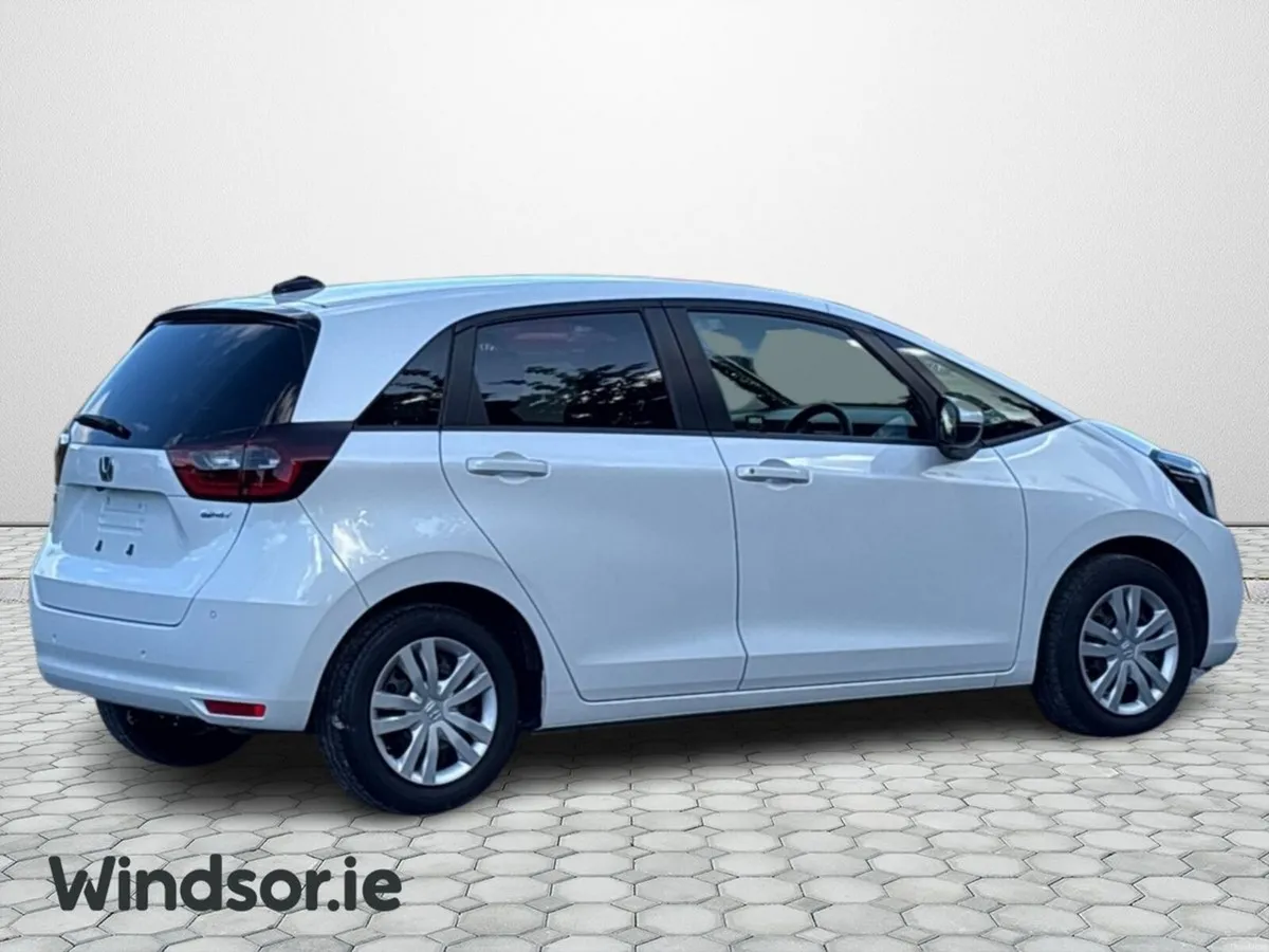 Honda Fit Hybrid - Image 2