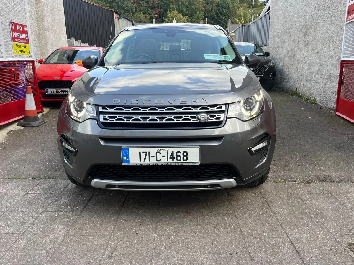 Land Rover Discovery Sport 2017 - Image 2