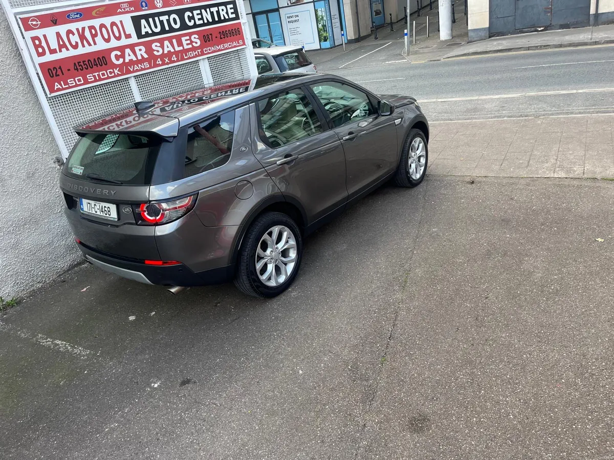 Land Rover Discovery Sport 2017 - Image 6