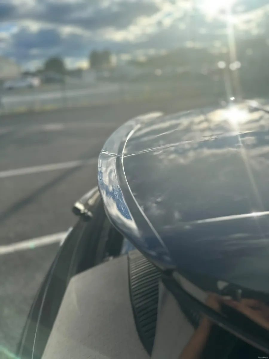 Car - Image 4