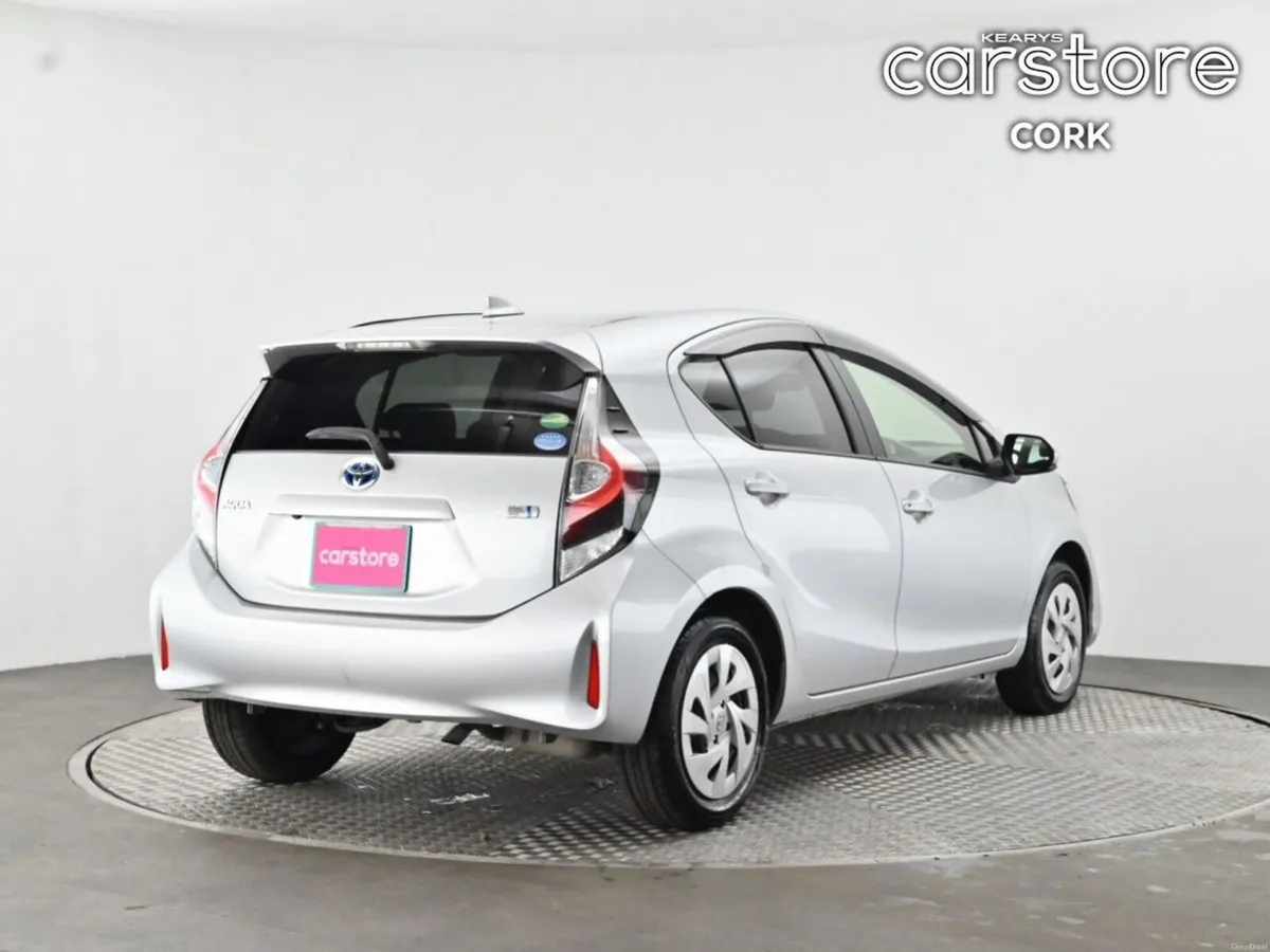 Toyota Aqua 1.5 - Image 5