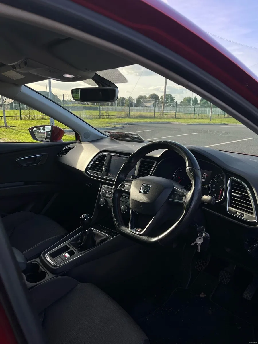SEAT Leon FR 184BHP Technology Pack - Image 3