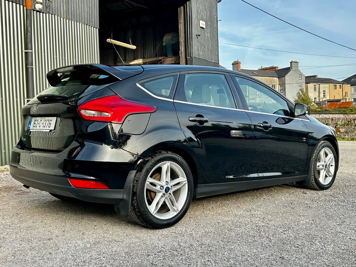 Ford Focus 2015 1.6 diesel manual - Image 3