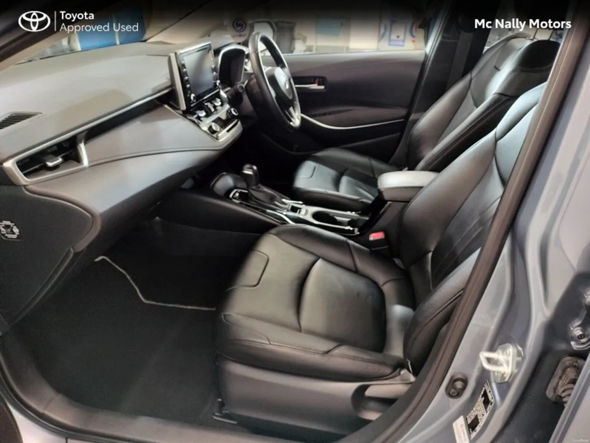Toyota Corolla HYBRID LUNA SAL LEATHER SEATS CHROM - Image 6