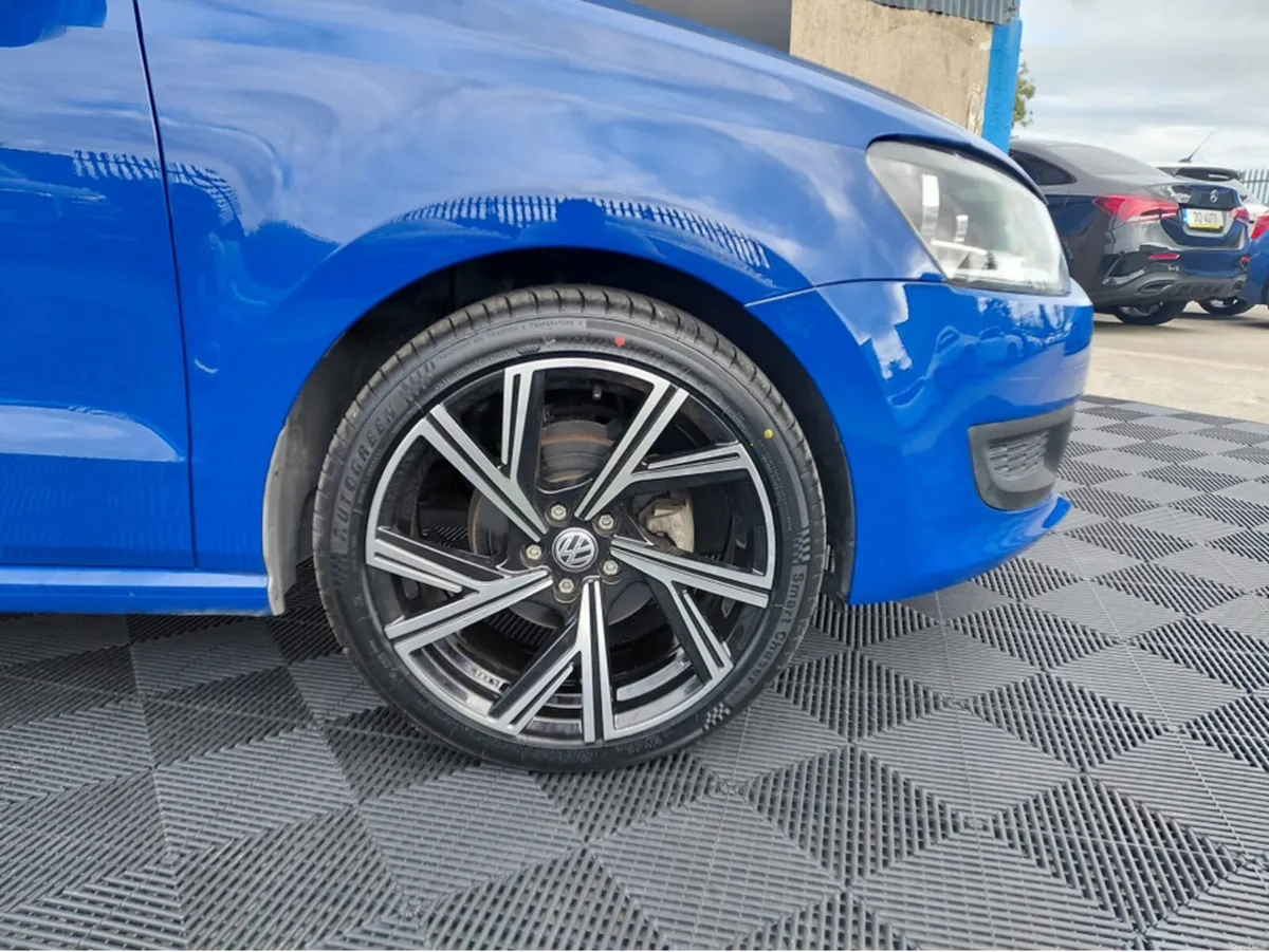 Volkswagen Polo VW Polo 1.2 petrol, auto, alloys l - Image 2