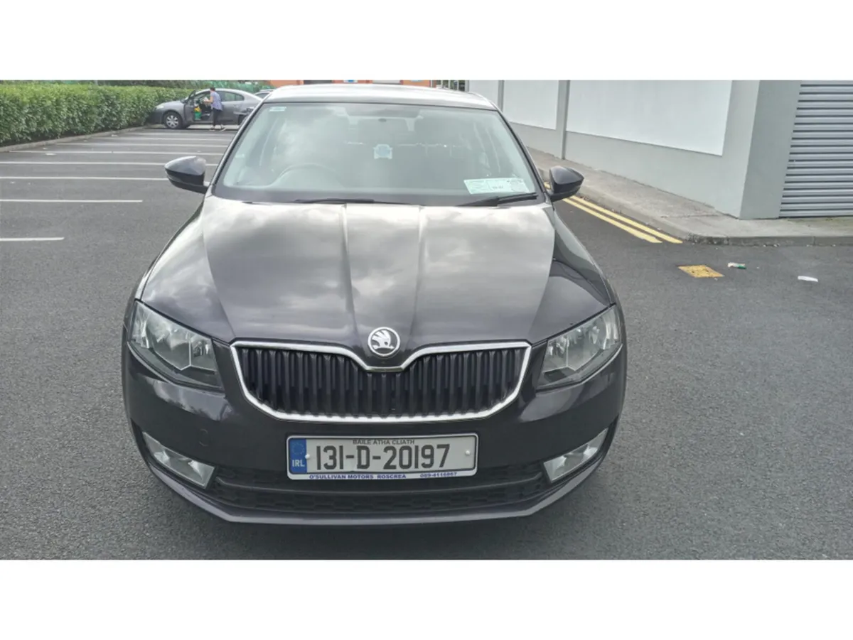 Skoda Octavia / 2013 / 1.6 DIESEL / MANUAL - Image 2