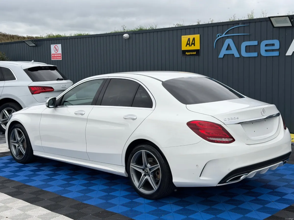 Mercedes-Benz C-Class AVANTGARDE AMG LINE - 2.2L D - Image 5