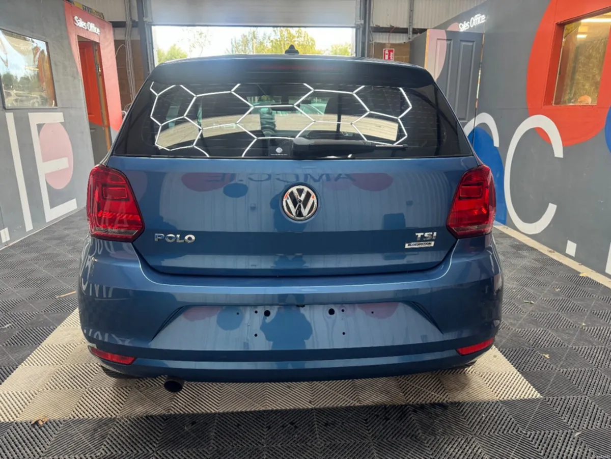 Volkswagen Polo 2018 VOLKSWAGEN POLO TSI COMFORT L - Image 4