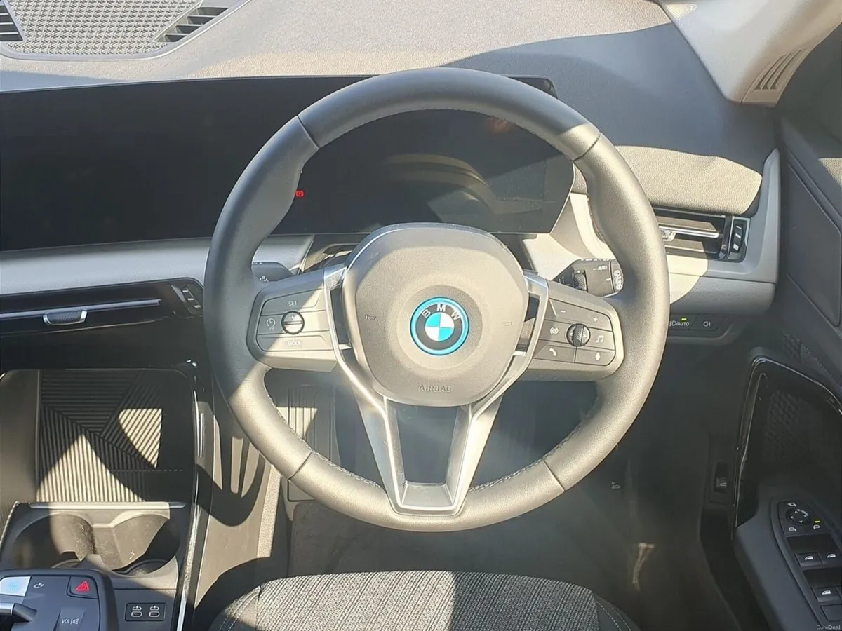 BMW iX1 eDrive20 Sport - Image 5