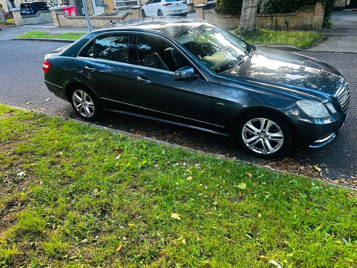 Mercedes E220 Auto ‘LQQK LQQK’ - Image 4