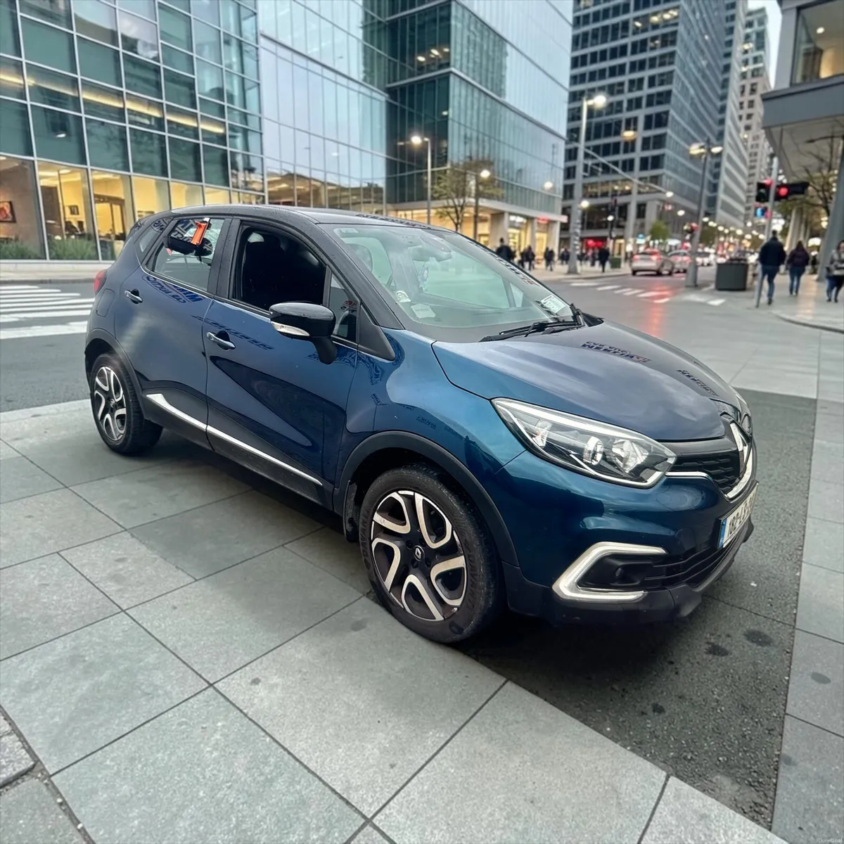 2018 Renault Captur 0.9 Petrol Tce 90 DYNAMIQ NAV - Image 3