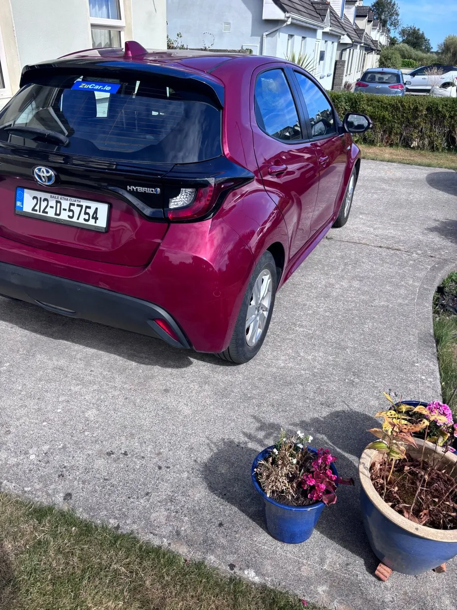 212 Toyota Yaris - Image 4