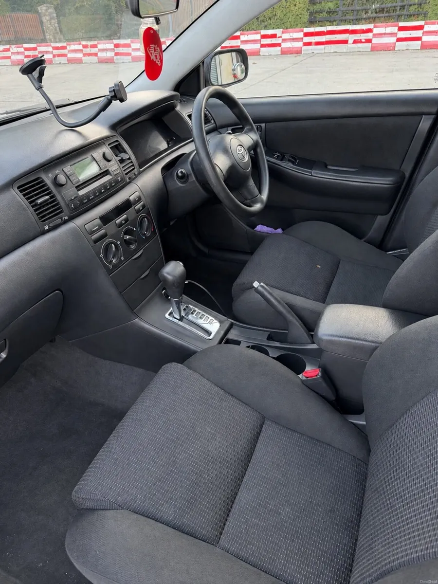 Toyota Corolla - Image 5
