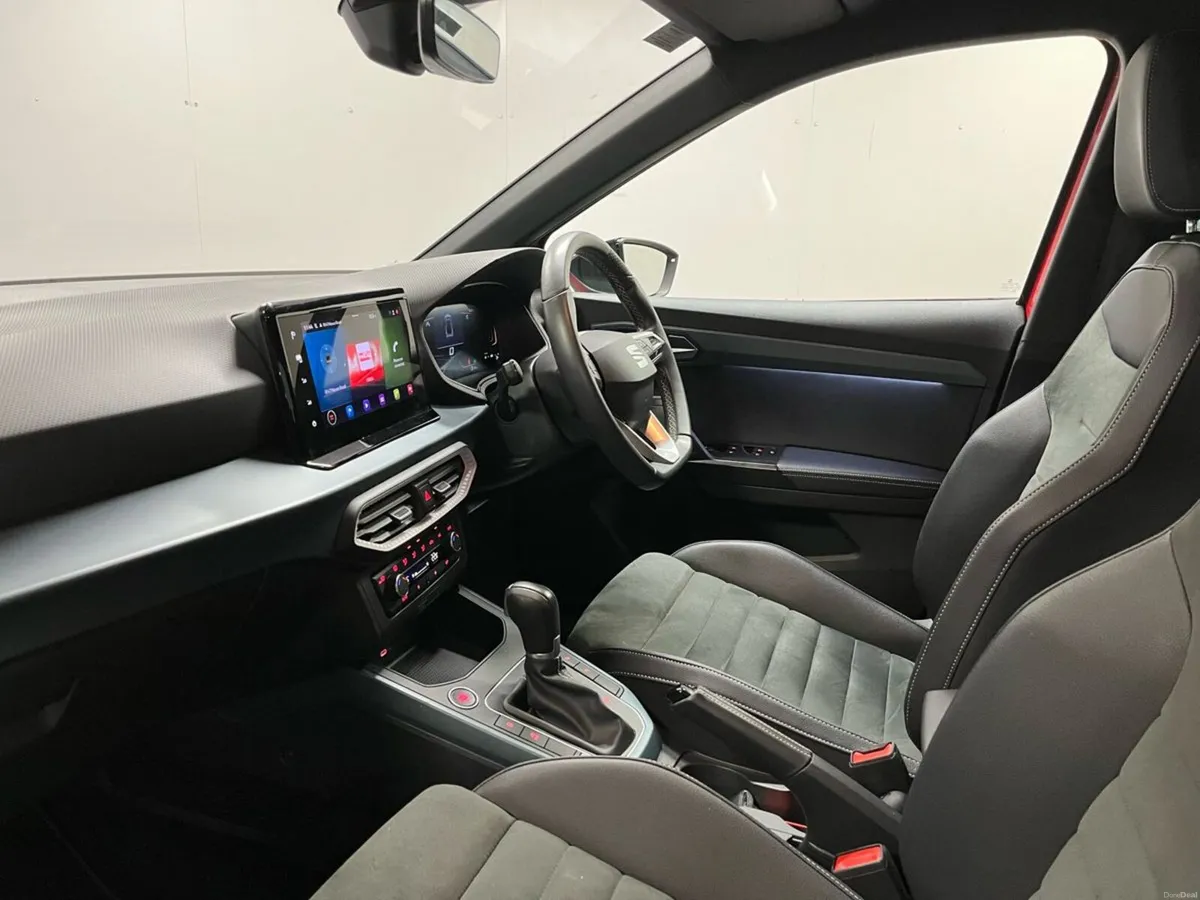 SEAT Arona SE DSG 1.0TSI 110BHP - Reversing Camera - Image 6