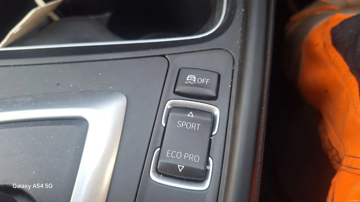 BMW 3-Series 2015 - Image 3