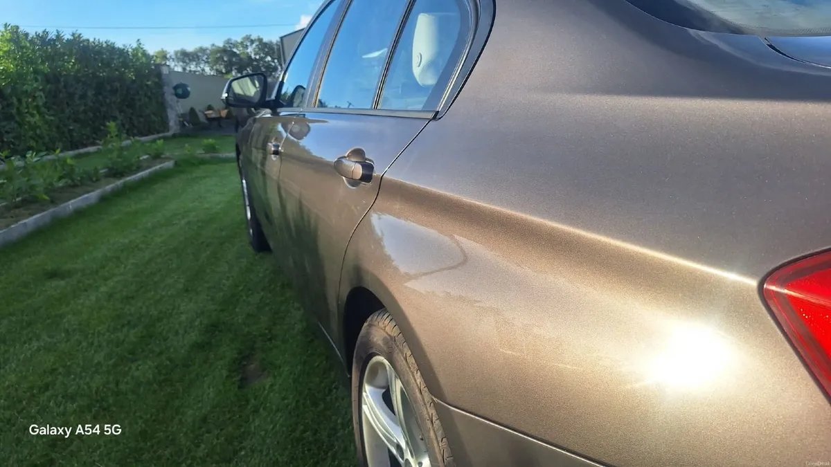 BMW 3-Series 2015 - Image 5