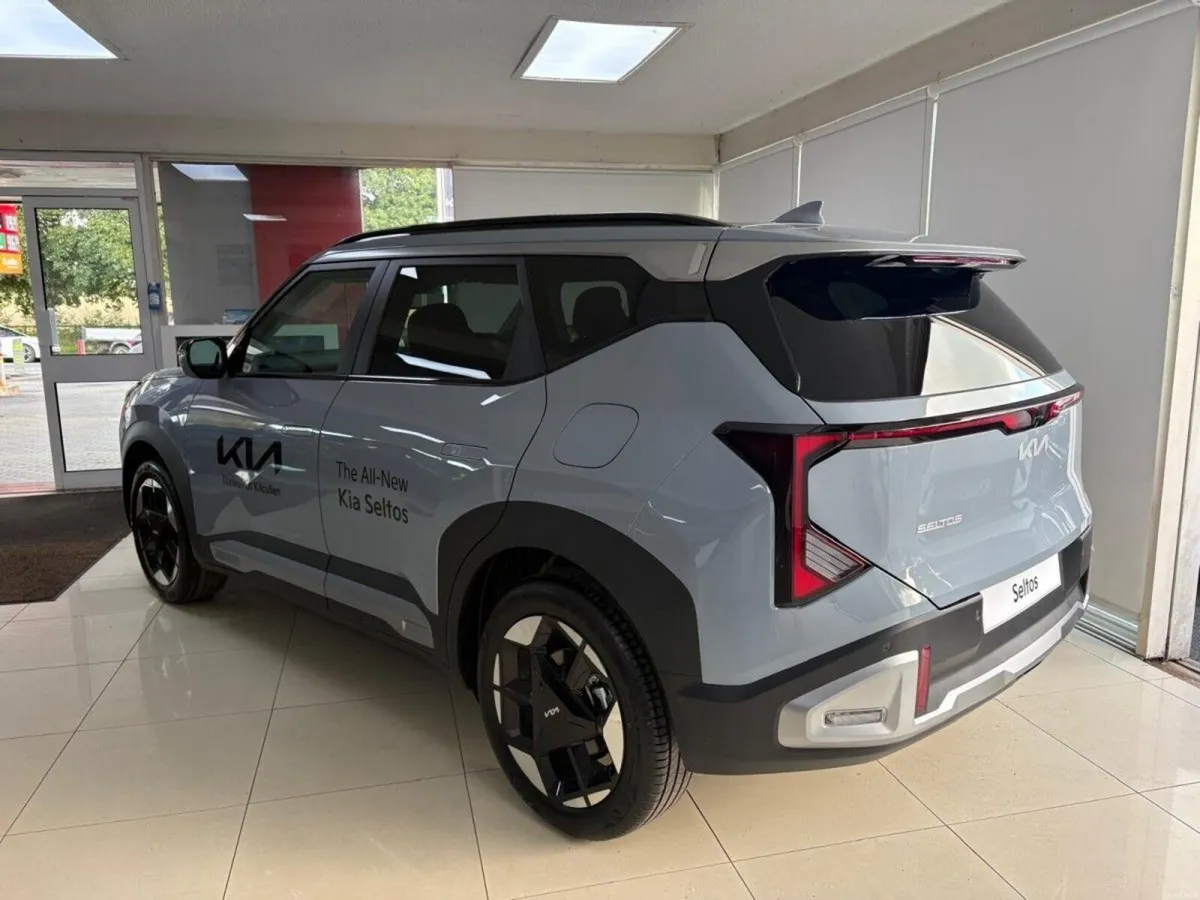 Kia Seltos K3 HEV **3.9% FINANCE** - Image 3
