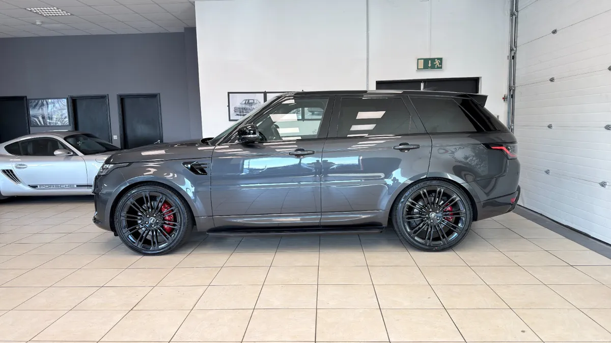 Range Rover Sport HSE Dynamic - Image 2